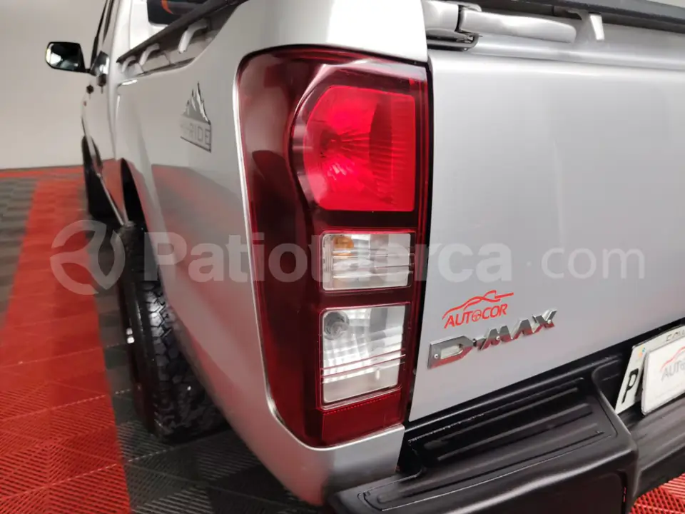 Foto 9 de Chevrolet DMAX CRDI FULL
