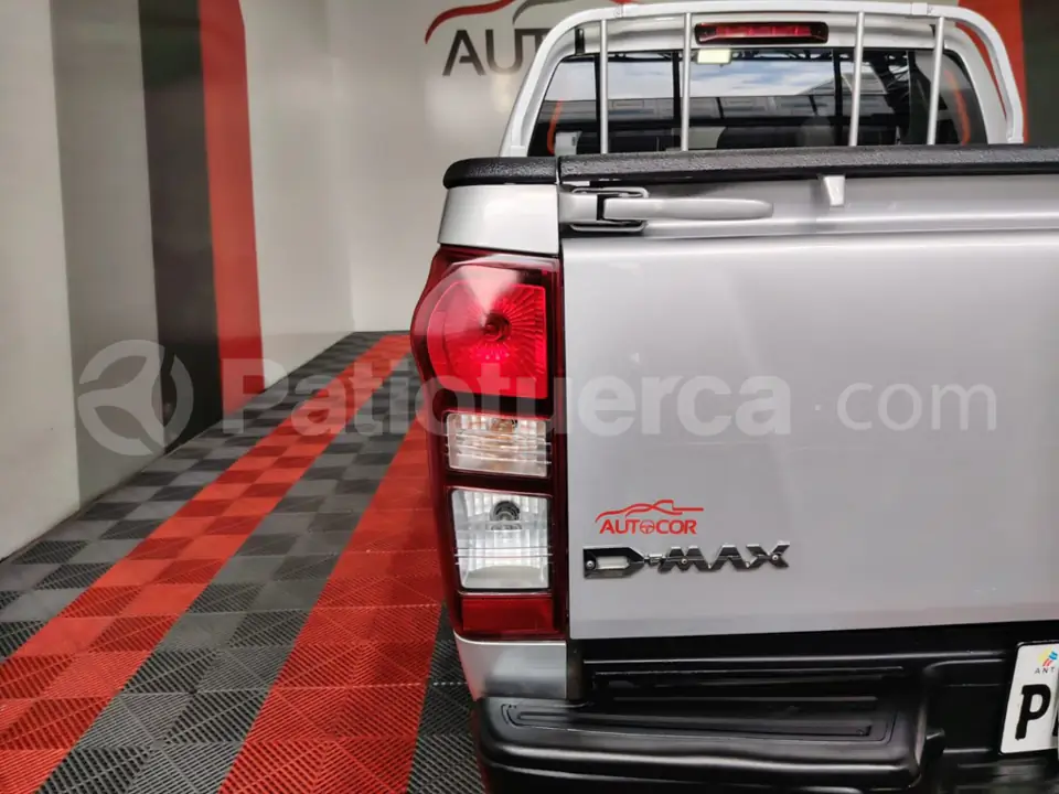 Foto 10 de Chevrolet DMAX CRDI FULL