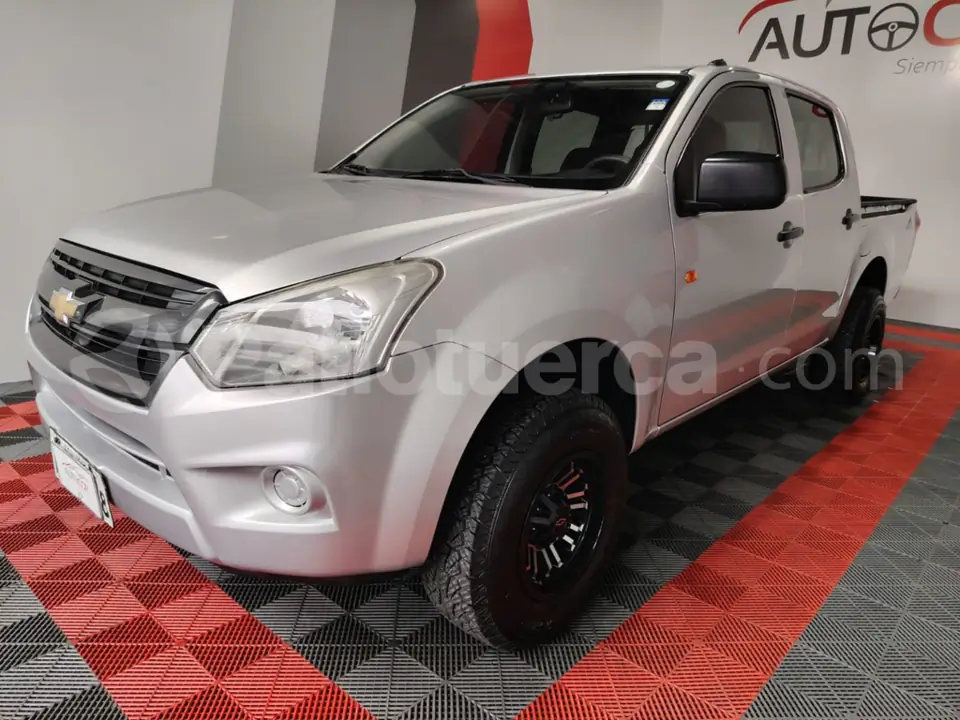 Foto 8 de Chevrolet D-MAX CRDI 2.5 CD 4X2 TM DIESEL