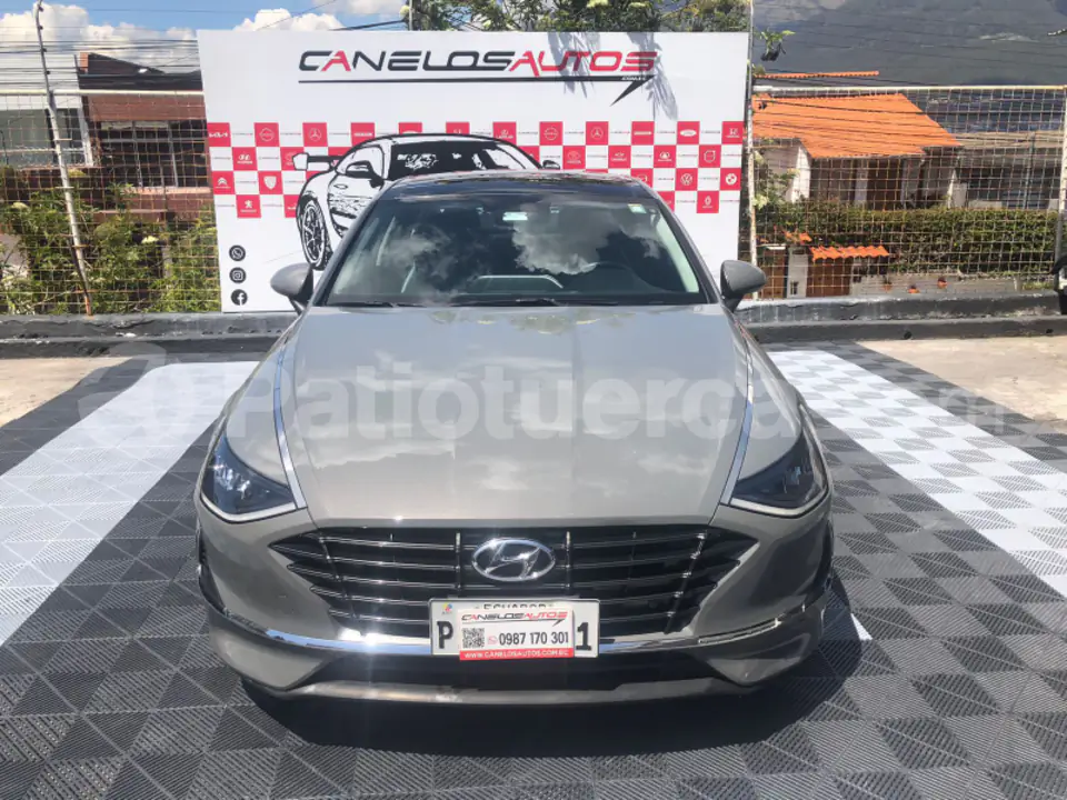 Foto 2 de Hyundai Sonata Hybrid