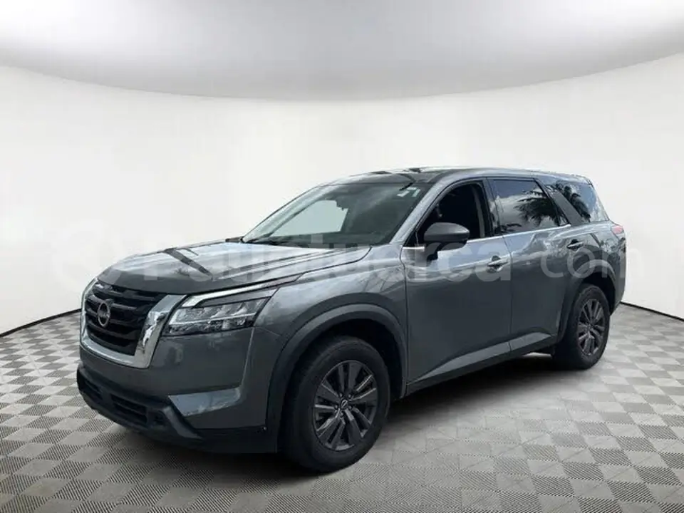 Foto 1 de Nissan Pathfinder