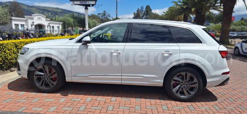 Foto 1 de Audi Q7 55 TFSI quattro 4M QAX2