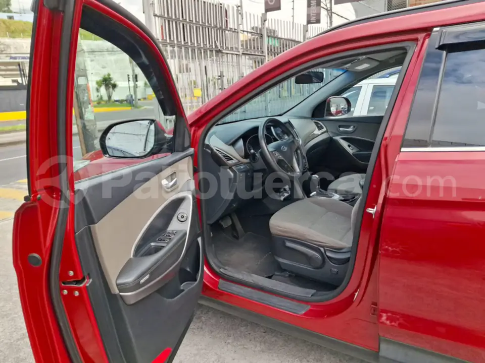 Foto 10 de Hyundai Santa Fe 4x2