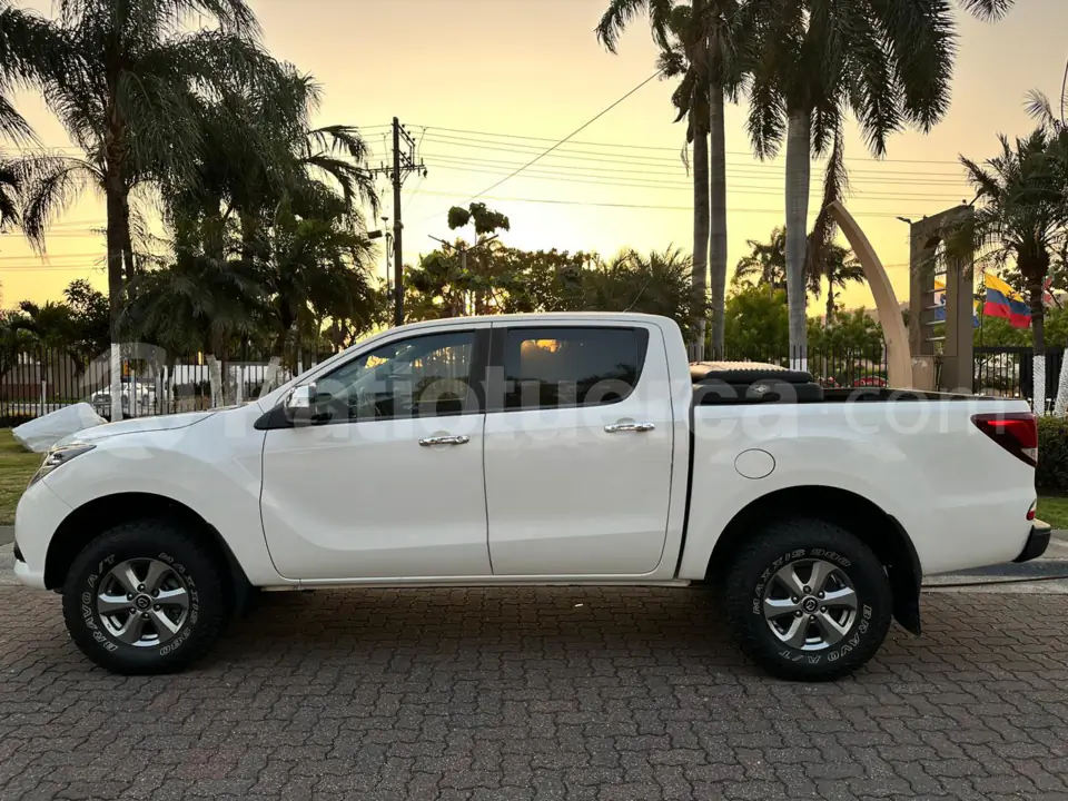 Foto 4 de Mazda BT-50 4x4 Diesel