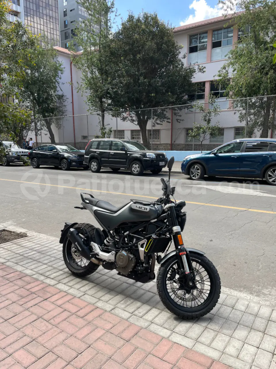 Foto 6 de Husqvarna Svartpilen 401