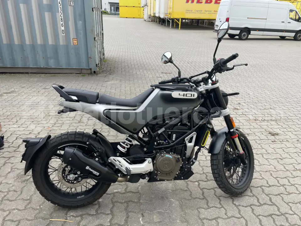 Foto 8 de Husqvarna Svartpilen 401