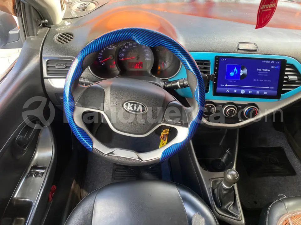 Foto 4 de Kia PICANTO LX