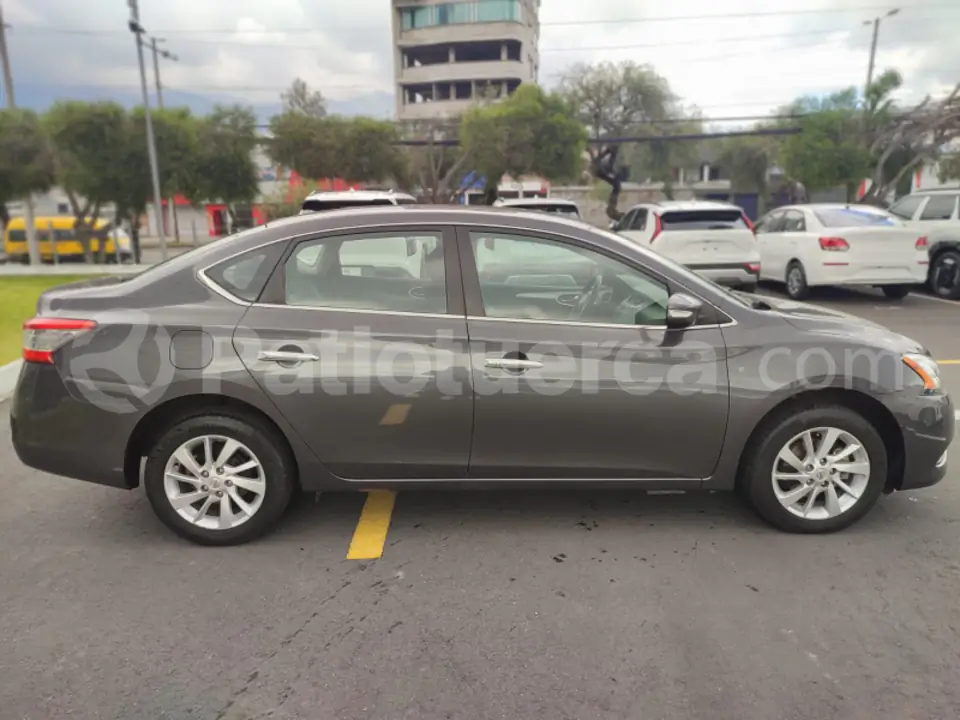 Foto 4 de Nissan Sentra Advance CVT