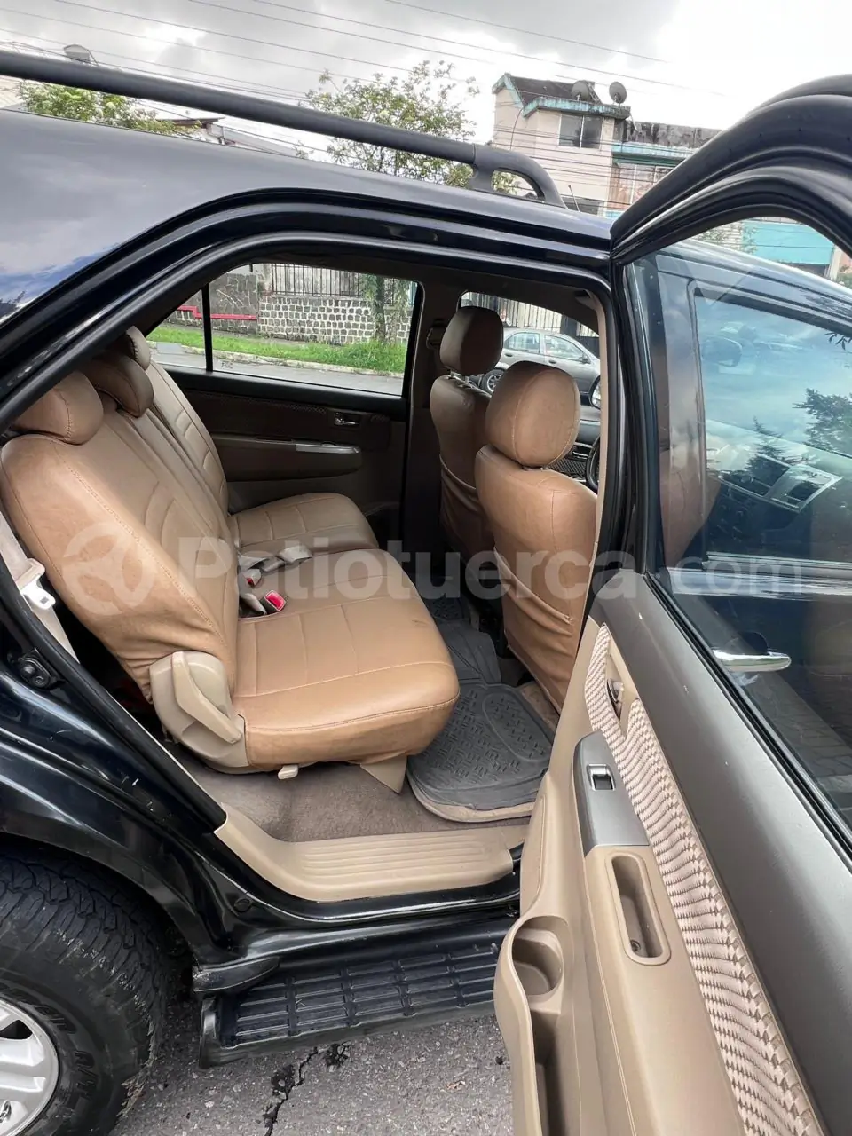 Foto 6 de Toyota Fortuner