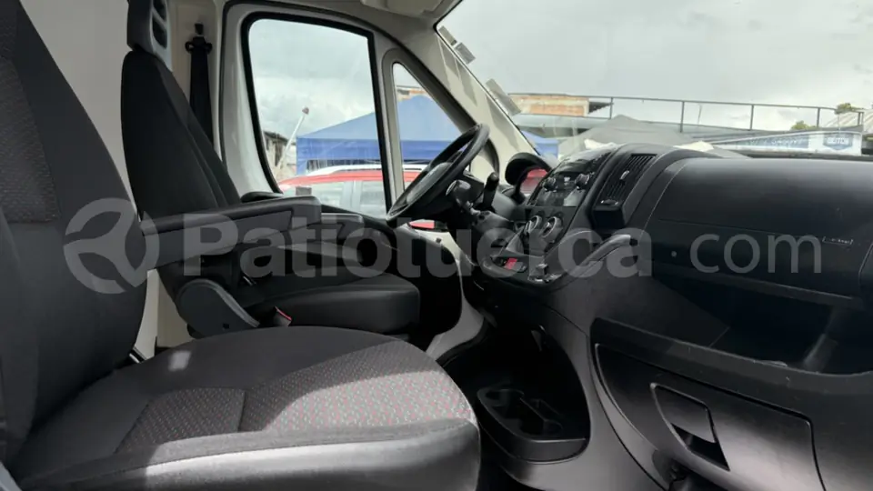 Foto 2 de Citroen Jumpy Carga