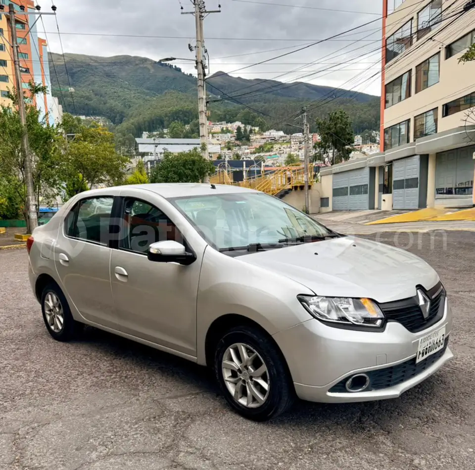 Foto 7 de Renault Logan Dynamique