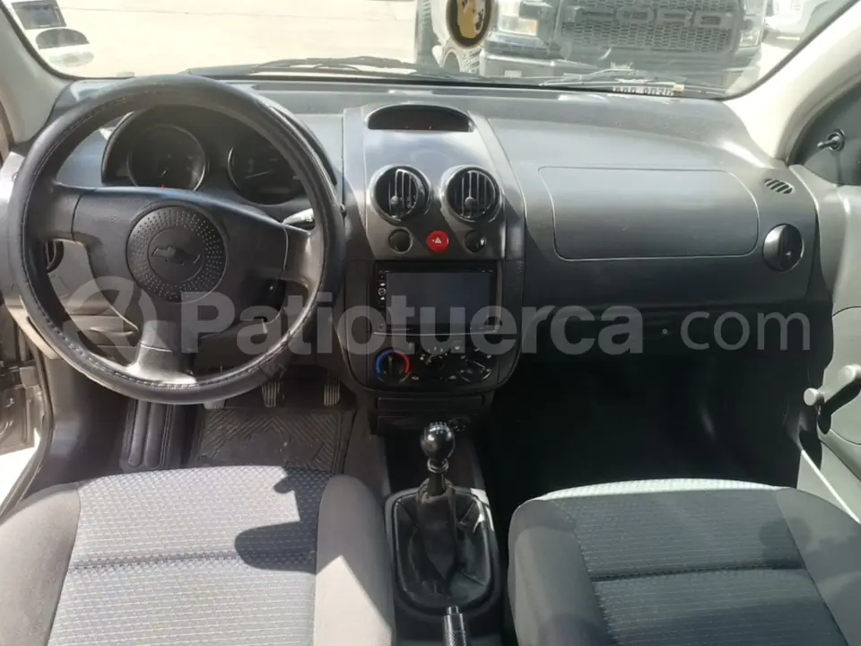 Foto 4 de Chevrolet Aveo Family