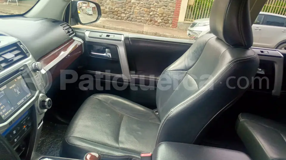 Foto 3 de Toyota 4Runner Limited