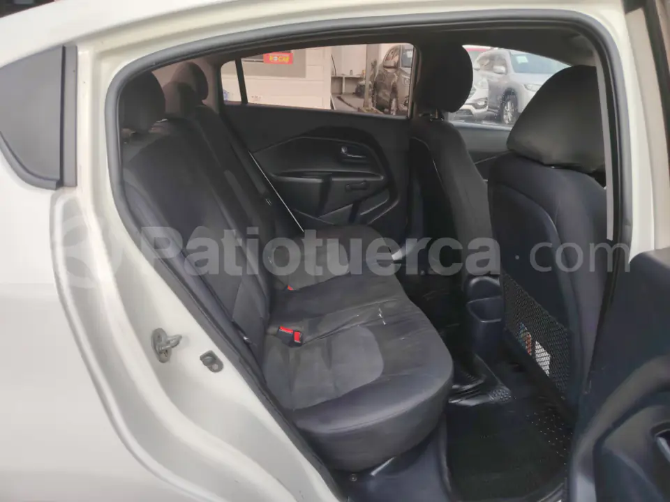 Foto 7 de Kia Rio R