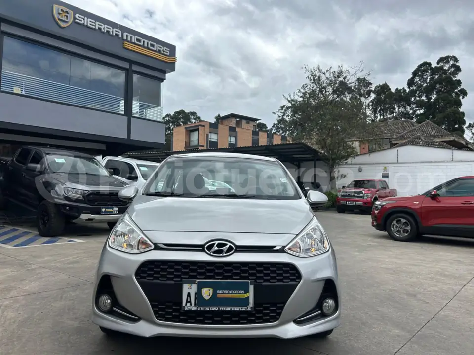 Foto 2 de Hyundai Grand I10 HB