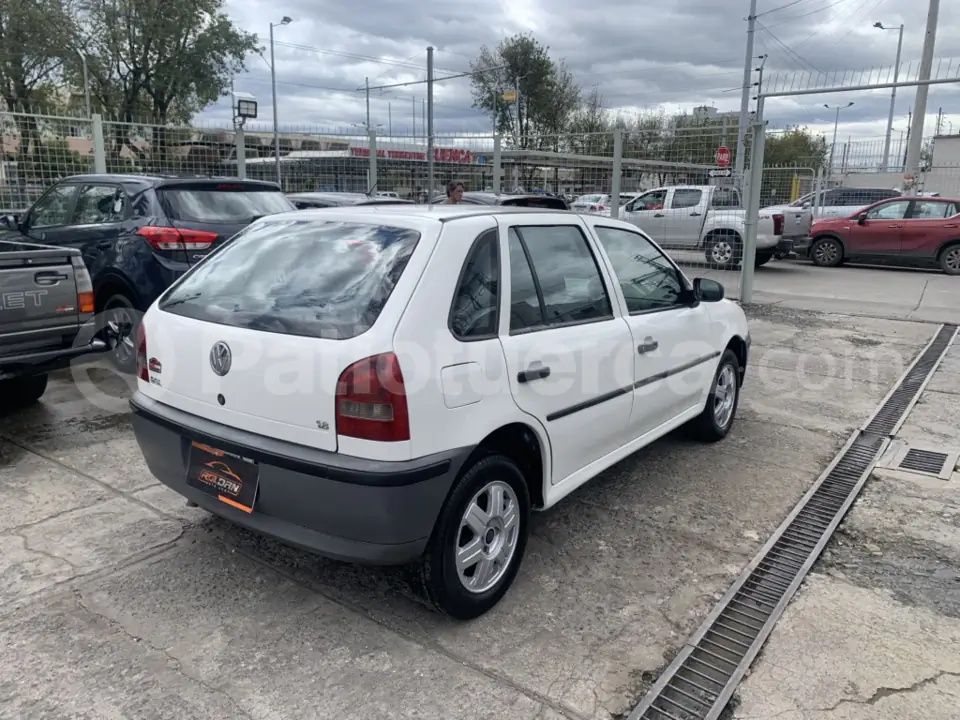 Foto 5 de Volkswagen Gol 1.8