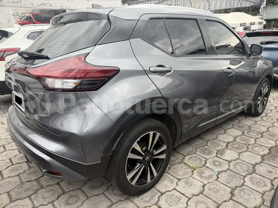Foto 3 de Nissan Kicks Advance