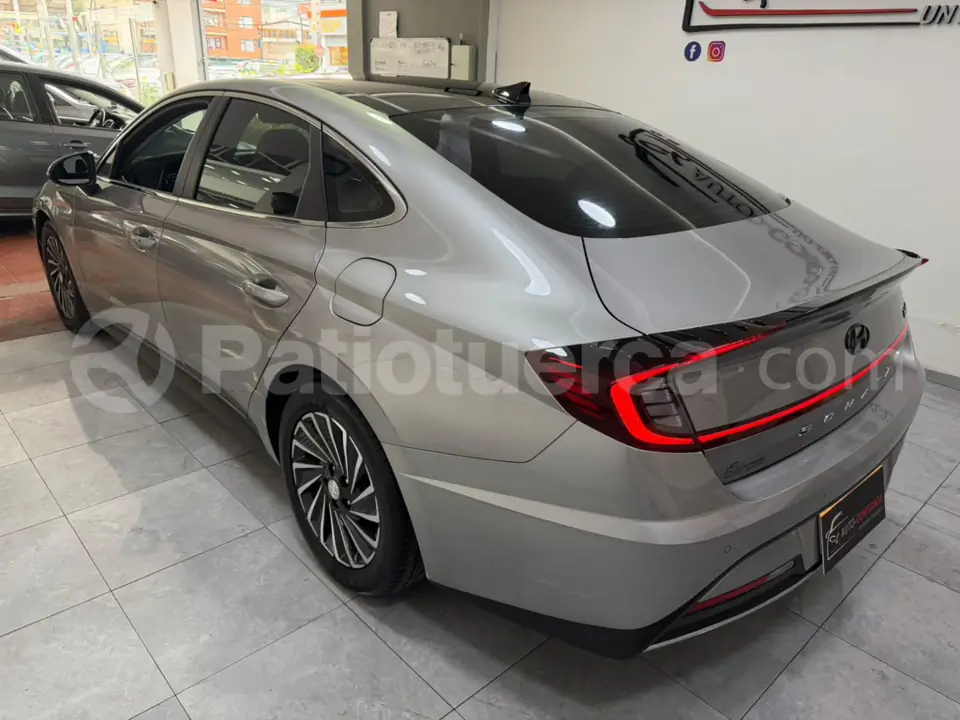 Foto 7 de Hyundai Sonata Hybrid