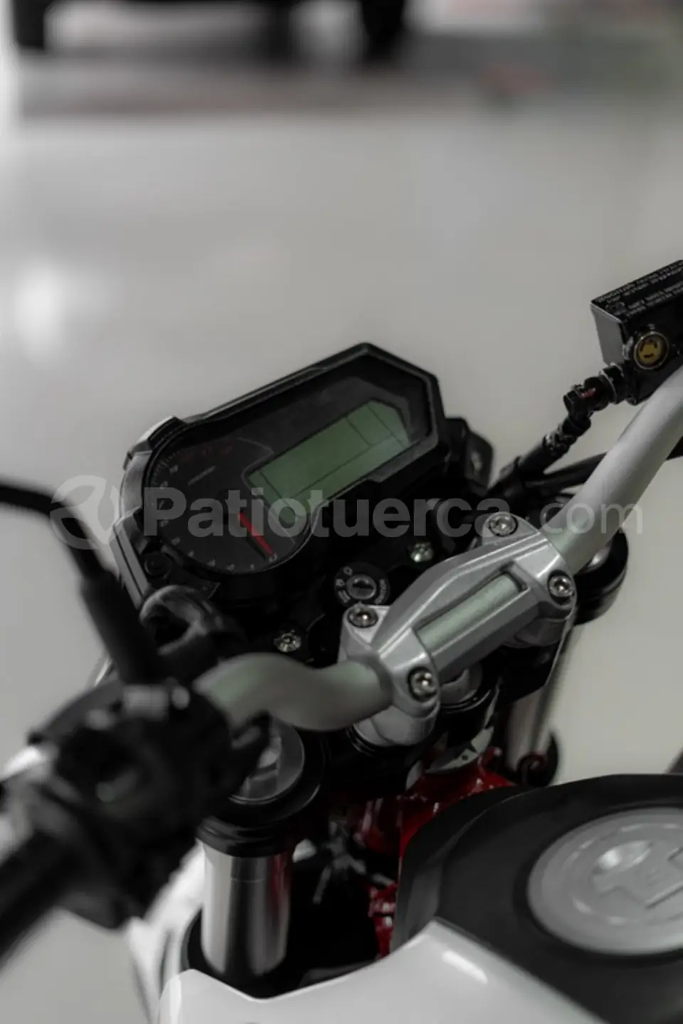 Foto 2 de Benelli TNT 135