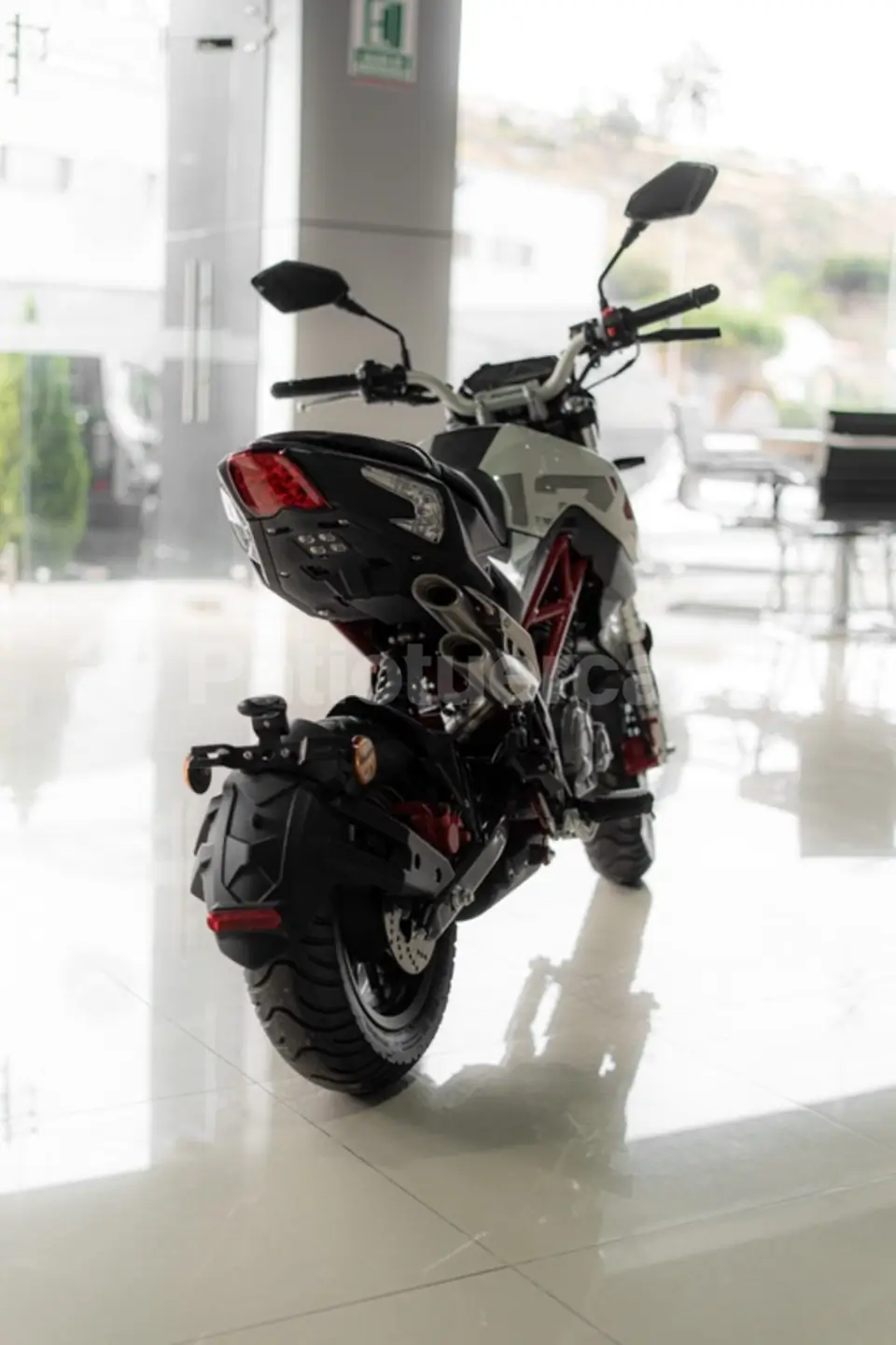 Foto 8 de Benelli TNT 135