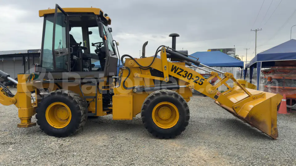 Foto 2 de Caterpillar 416B