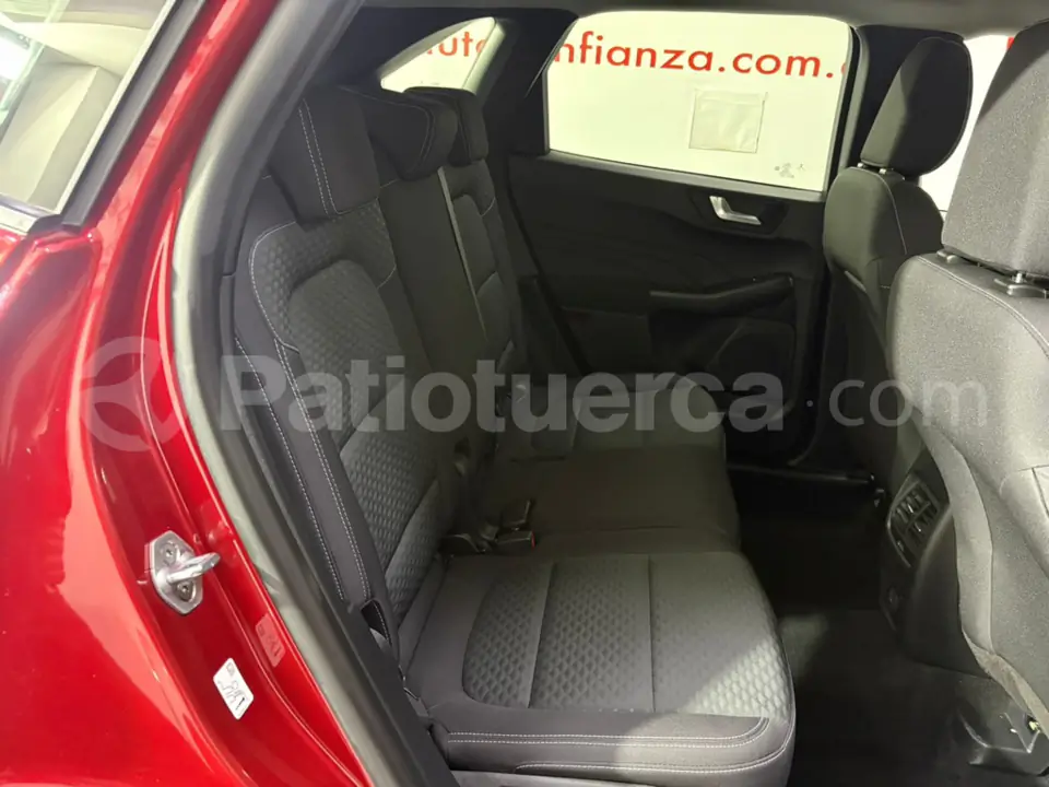 Foto 14 de Ford Escape Trend