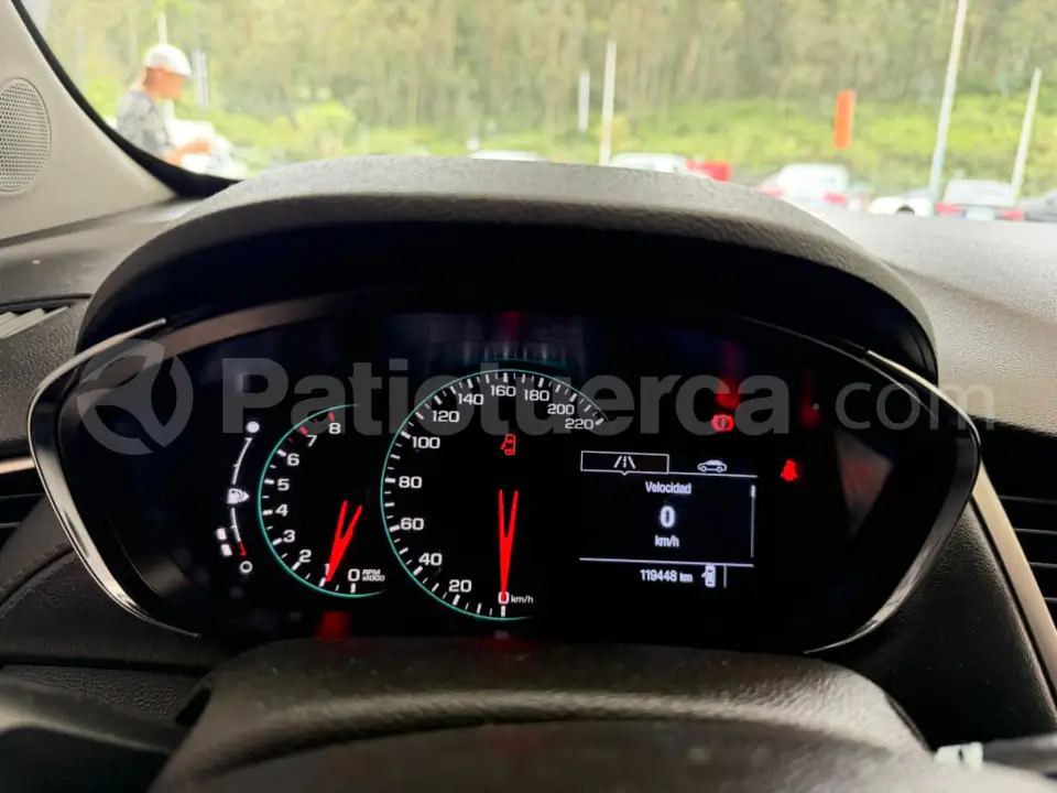 Foto 15 de Chevrolet Tracker LS