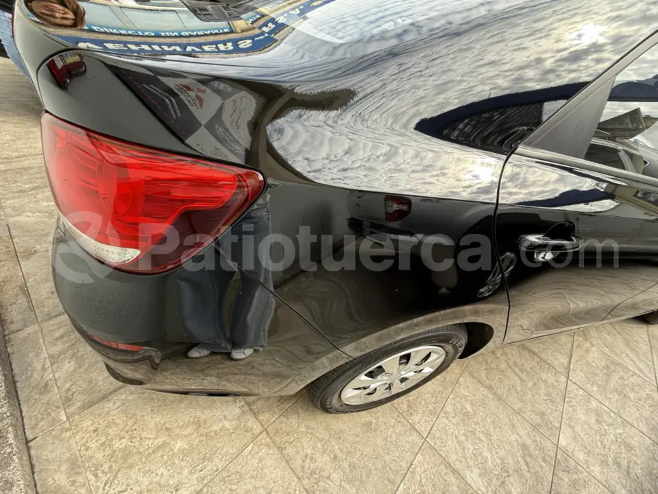 Foto 3 de Kia Soluto LX