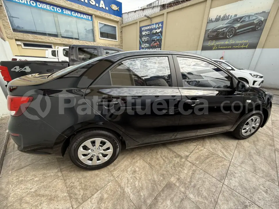 Foto 4 de Kia Soluto LX