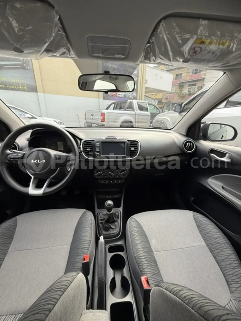 Foto 10 de Kia Soluto LX