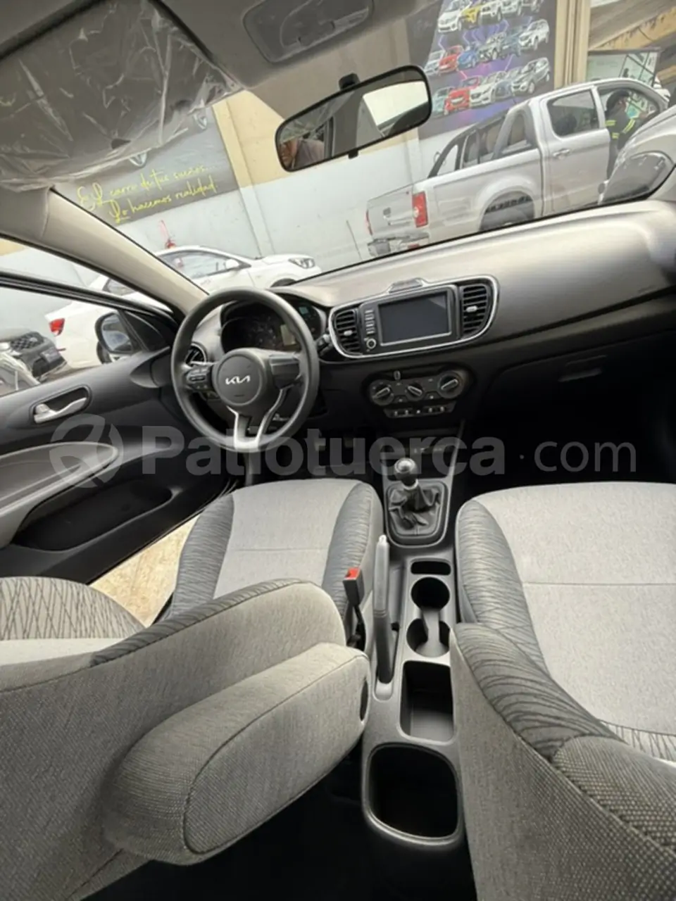 Foto 13 de Kia Soluto LX