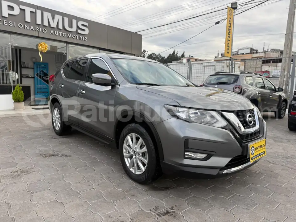 Foto 1 de Nissan X-Trail Sense