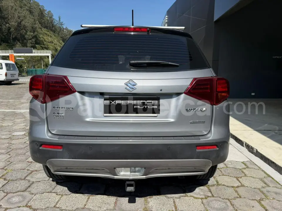 Foto 4 de Suzuki Vitara GLX