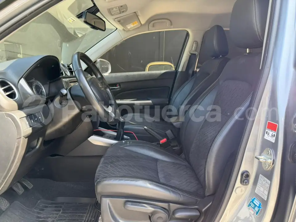 Foto 9 de Suzuki Vitara GLX