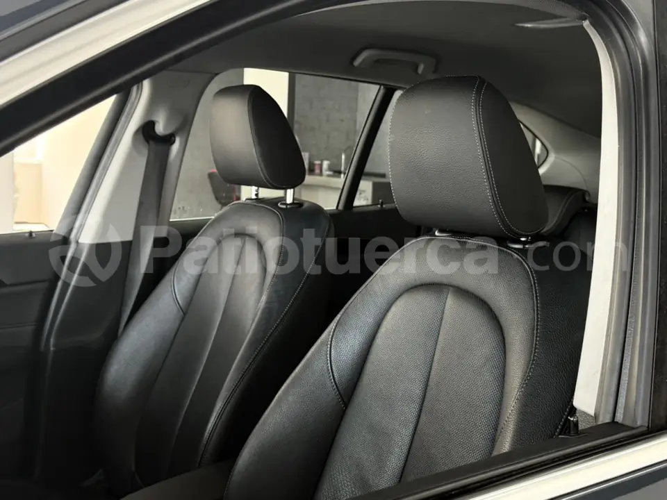 Foto 8 de BMW X1 xDrive28i