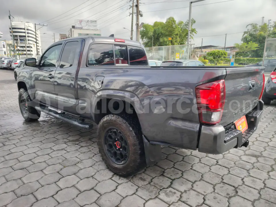 Foto 5 de Toyota Tacoma