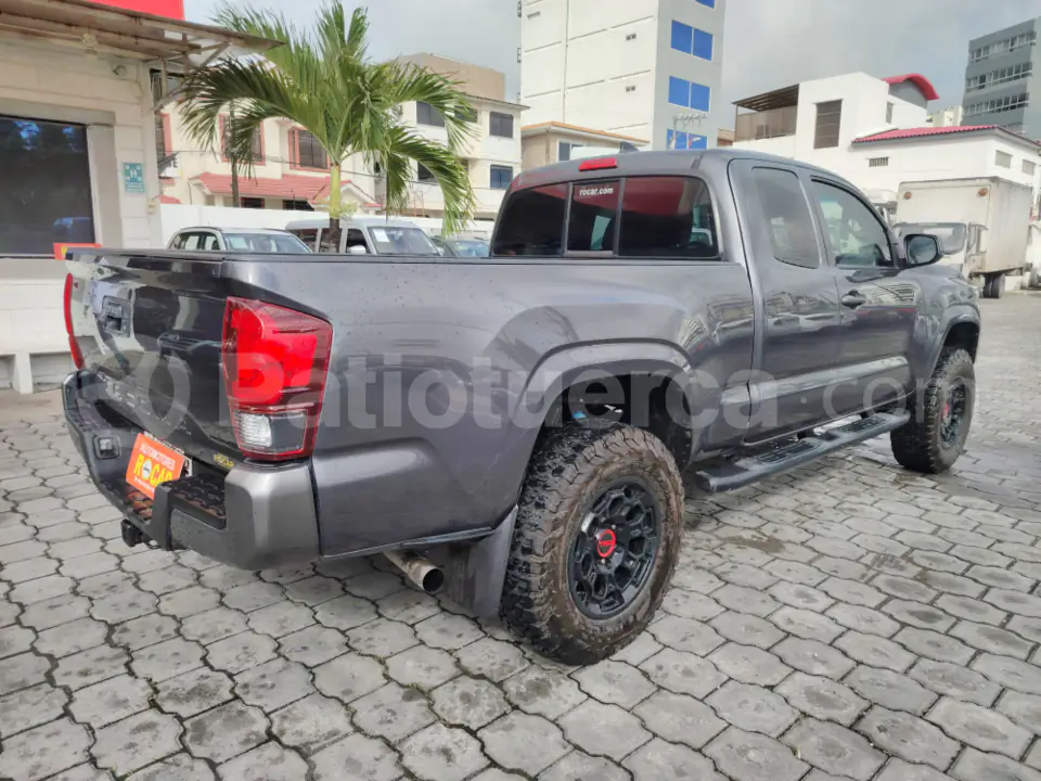 Foto 6 de Toyota Tacoma