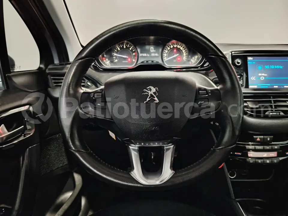 Foto 15 de Peugeot 208