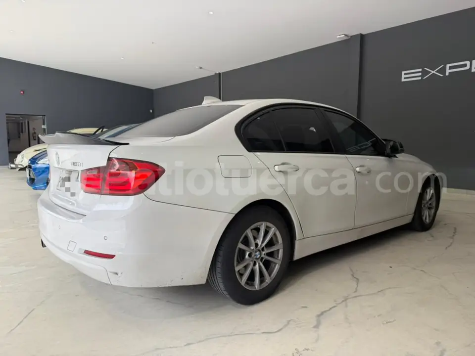 Foto 6 de BMW 320i