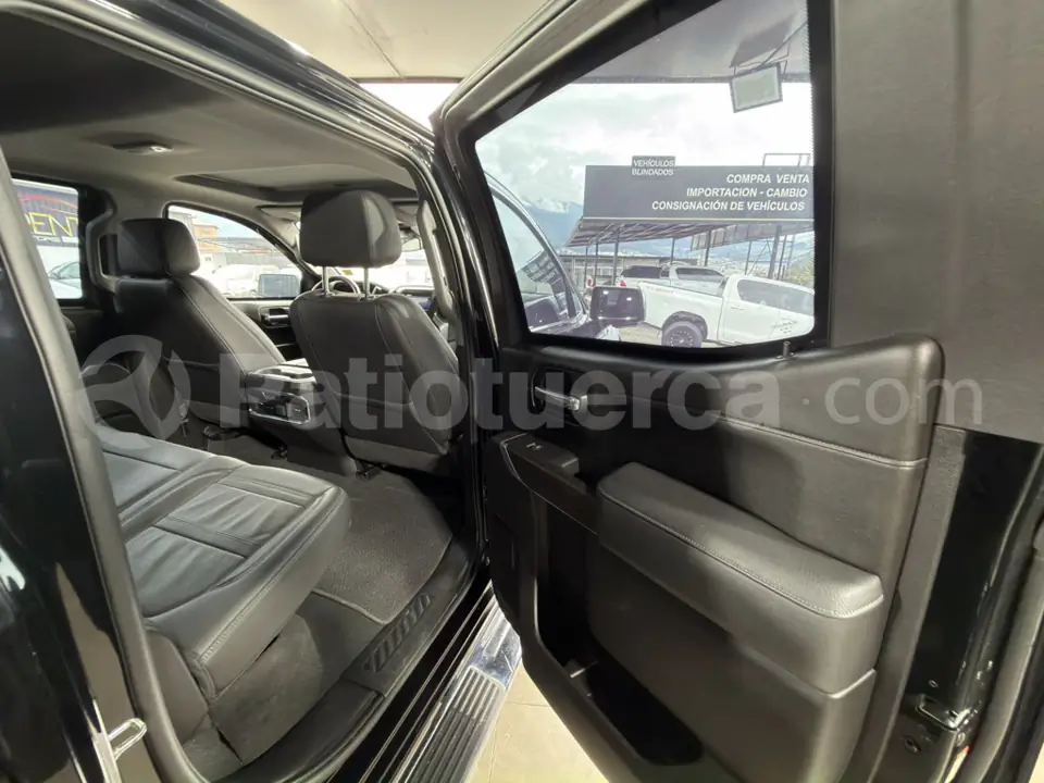 Foto 14 de GMC SIERRA DENALI