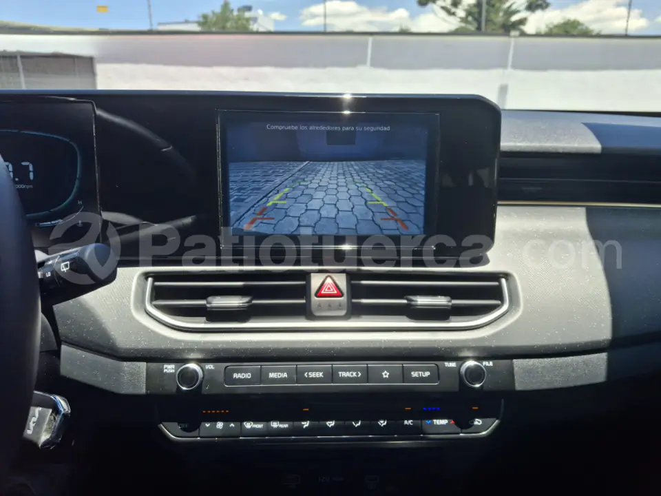 Foto 13 de Kia K3 CROSS