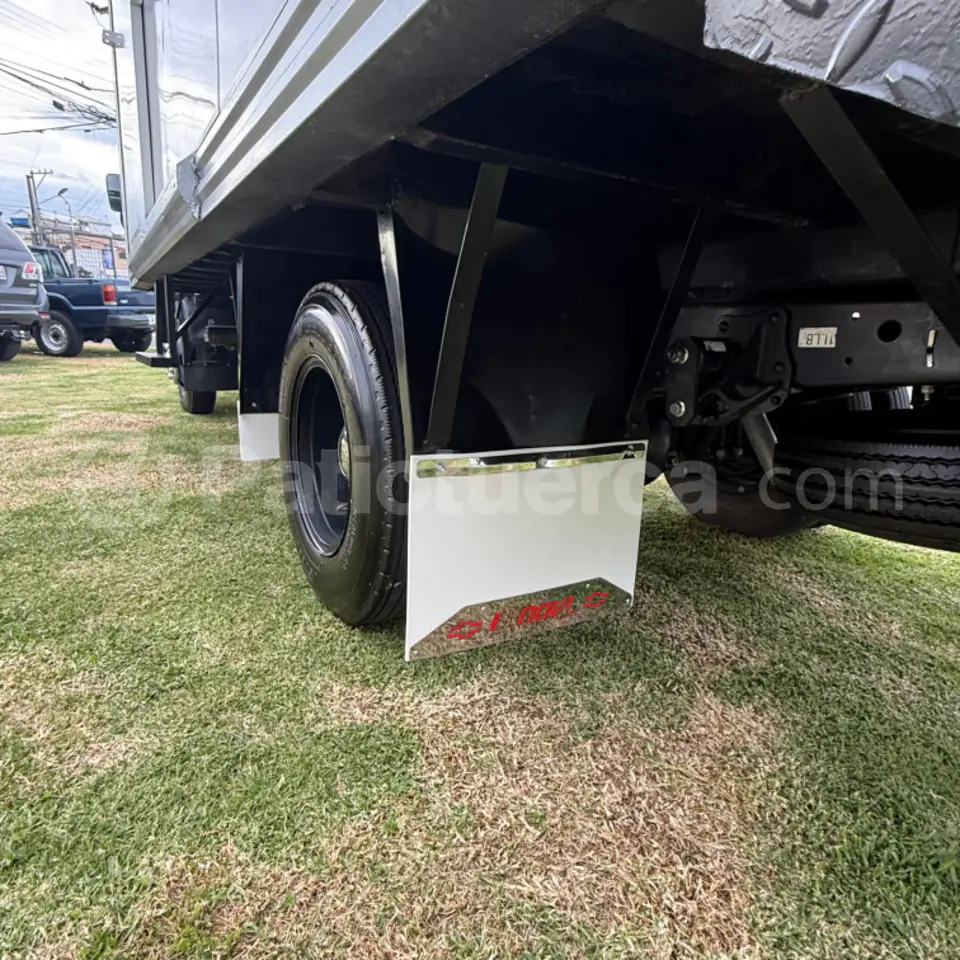 Foto 14 de Chevrolet NMR 613