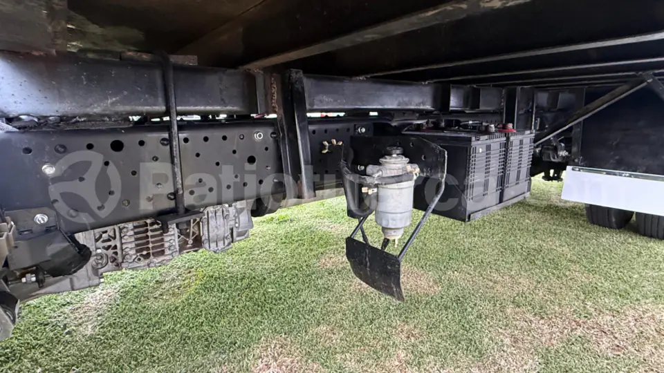 Foto 15 de Chevrolet NMR 613