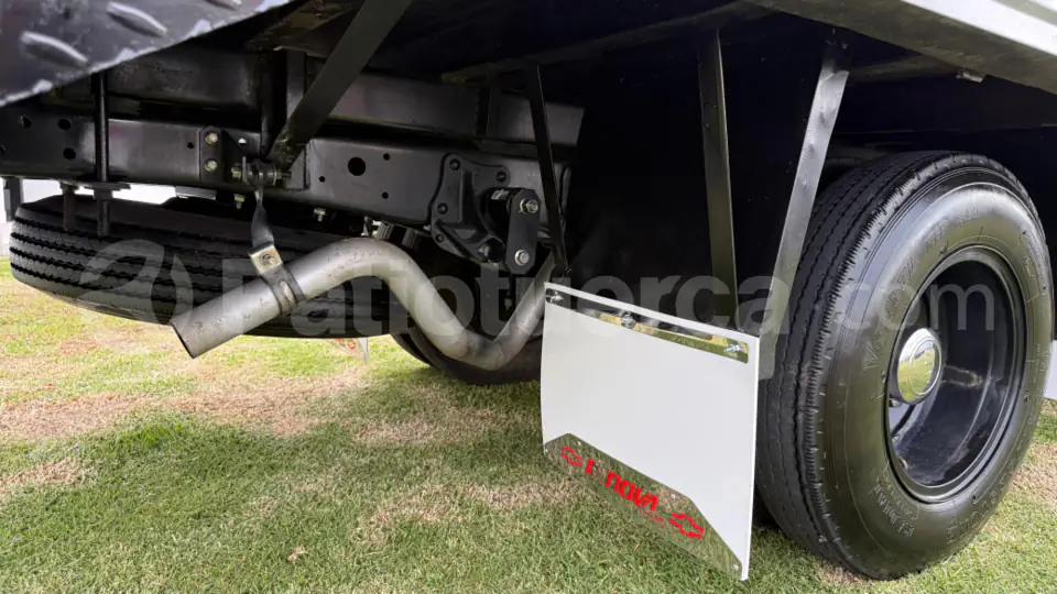 Foto 18 de Chevrolet NMR 613