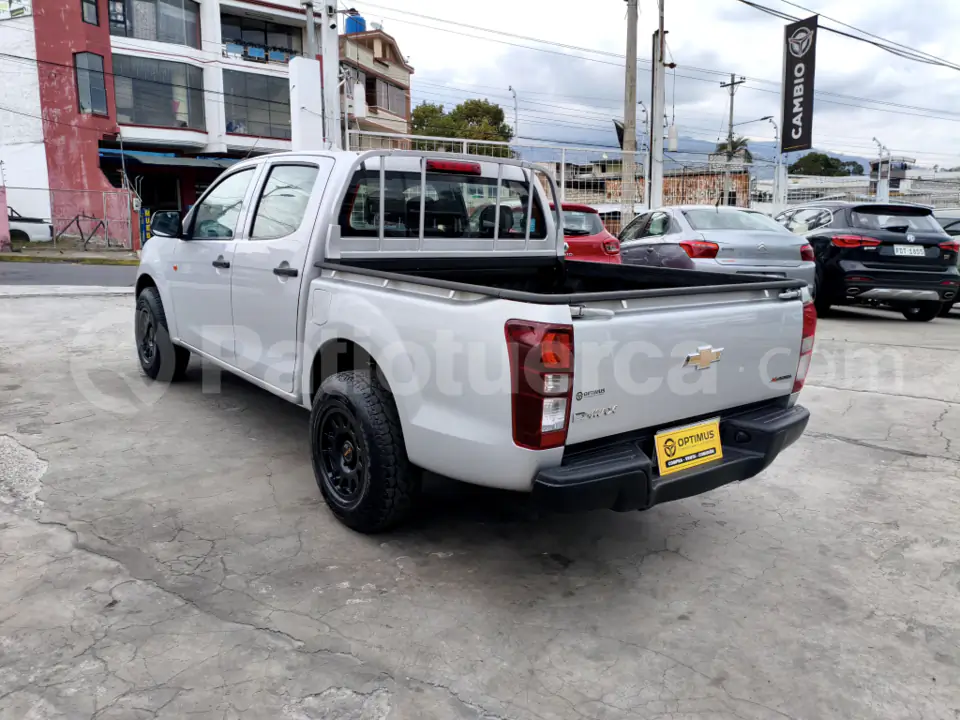 Foto 4 de Chevrolet D-MAX CRDI 2.5 CD 4X2 TM DIESEL