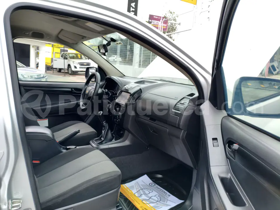 Foto 15 de Chevrolet D-MAX CRDI 2.5 CD 4X2 TM DIESEL