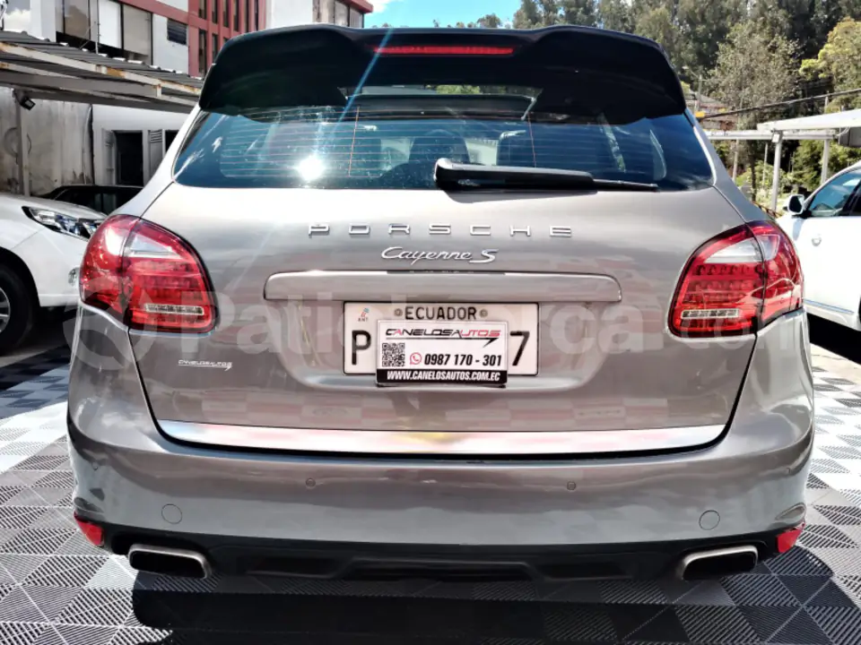 Foto 2 de Porsche Cayenne S Hybrid