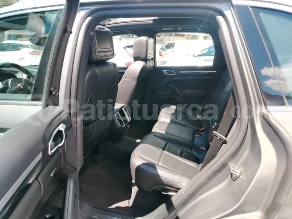 Foto 19 de Porsche Cayenne S Hybrid