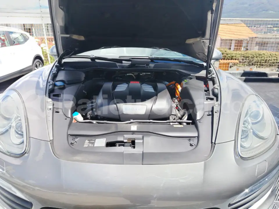 Foto 22 de Porsche Cayenne S Hybrid