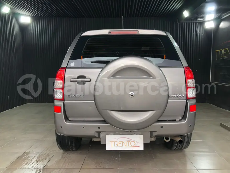 Foto 5 de Suzuki Grand Vitara SZ Next Sport 2.4